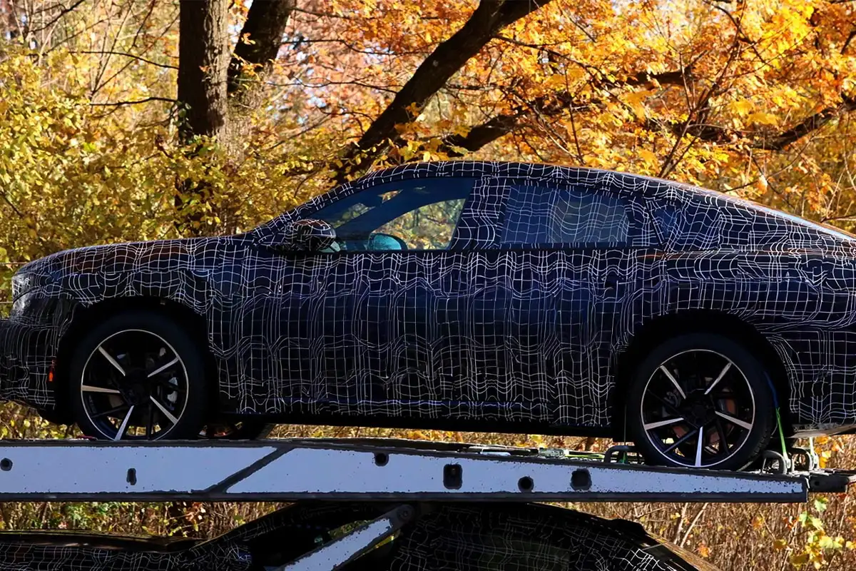 Uusi BMW iX4: Sähköinen coupé-SUV on jo testissä – ja se haastaa Model Y:n