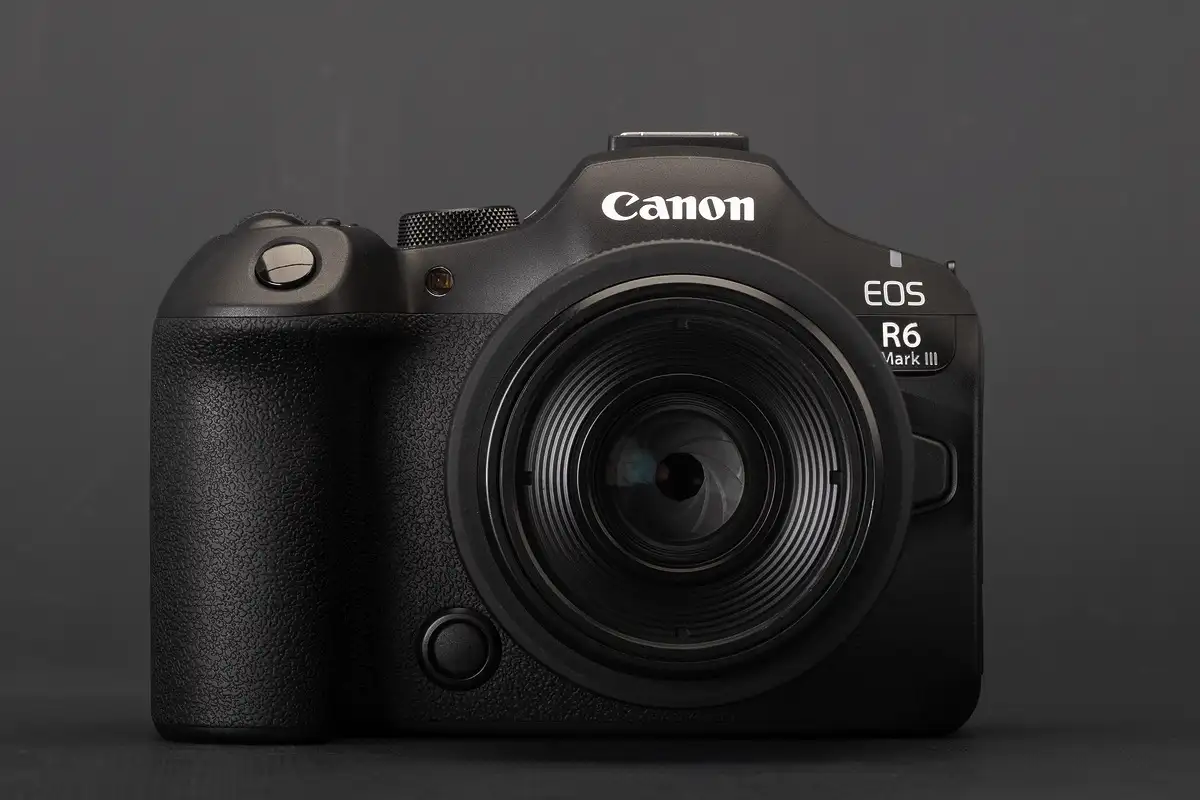 Canon EOS R6 Mark III: 32-megapikselin sensori ja 7K-video – täydellinen hybridi valokuvaajille