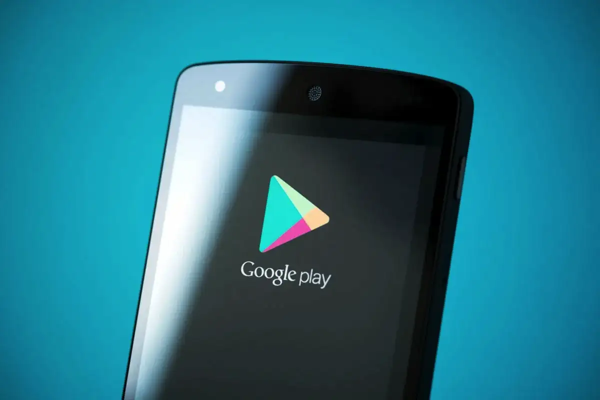 Tämä "taika"kuvaeditori varastaa selfiesi sekunneissa – top-5 virusta Google Playssa